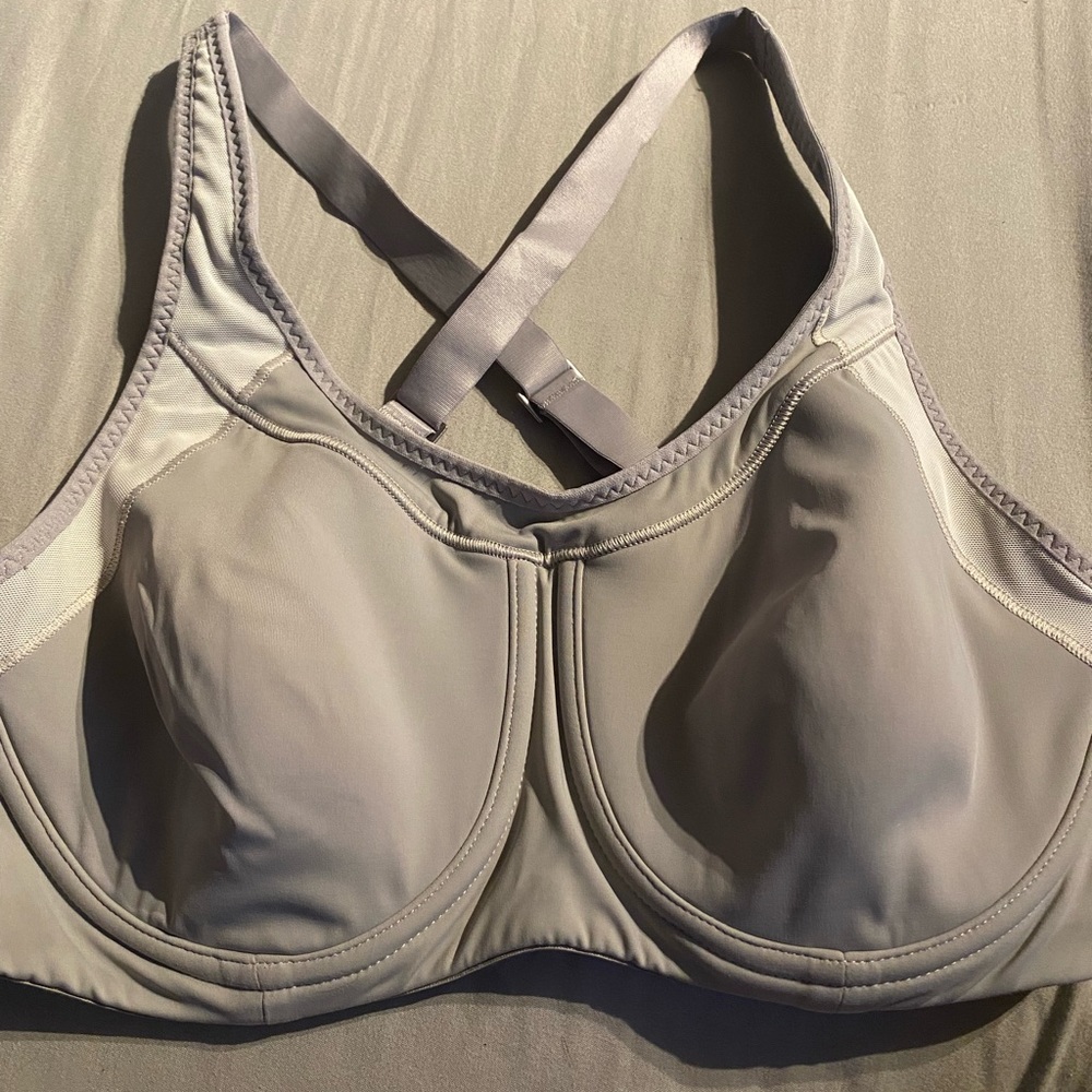 NWOT Athleta sports bra